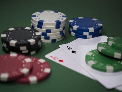 Poker ist das Glücksspiel für Fans von Zahlen und Mathe