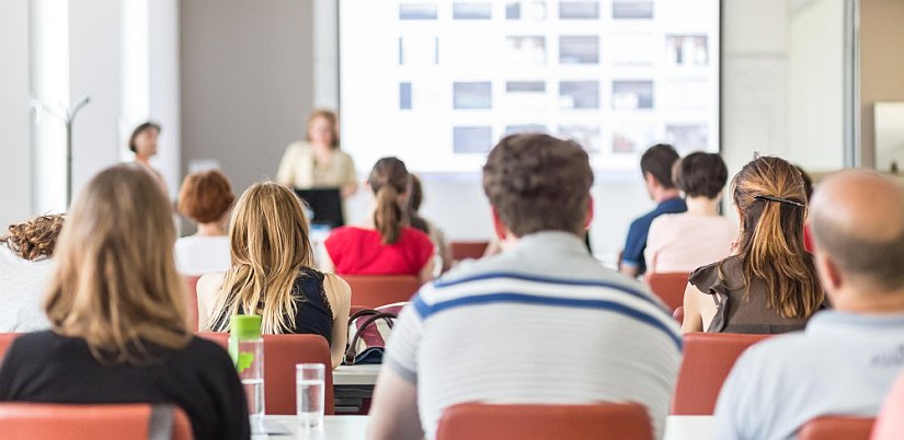 Ihr Team in den besten Archivierungspraktiken schulen