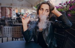 Die E-Zigarette und andere Methoden, um sich stressfrei das Rauchen abzugewöhnen