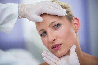 Erscheint das Ergebnis des Faceliftings in München natürlich?