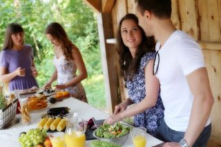 Die soziale Komponente von Outdoor Cooking