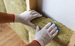 Hanf- und Seegras-Dämmung im Vergleich