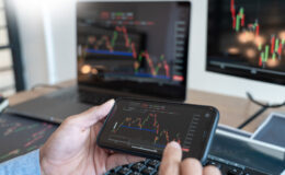 Währungshandel Grundlagen: Forex-Märkte, Risikomanagement und Handelsstrategien verstehen