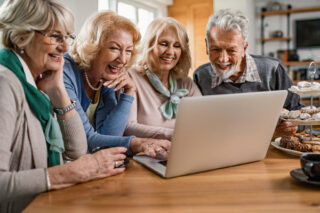 Digitale Freizeitmöglichkeiten mit niedrigschwelligen Zugängen