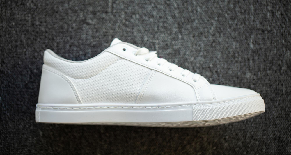 Sneaker-Kultur erklärt: Mehr als nur Sportschuh – Geschichte & Stil