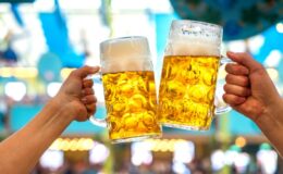 Oktoberfest-Stimmung im Festzelt